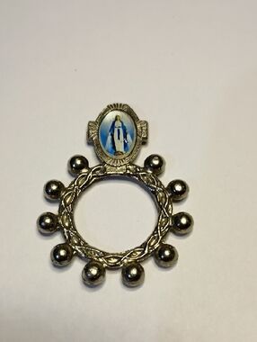 Silver-Tone Virgin Mary Rosary Ring with Blue Enamel Accent Ring Size 8